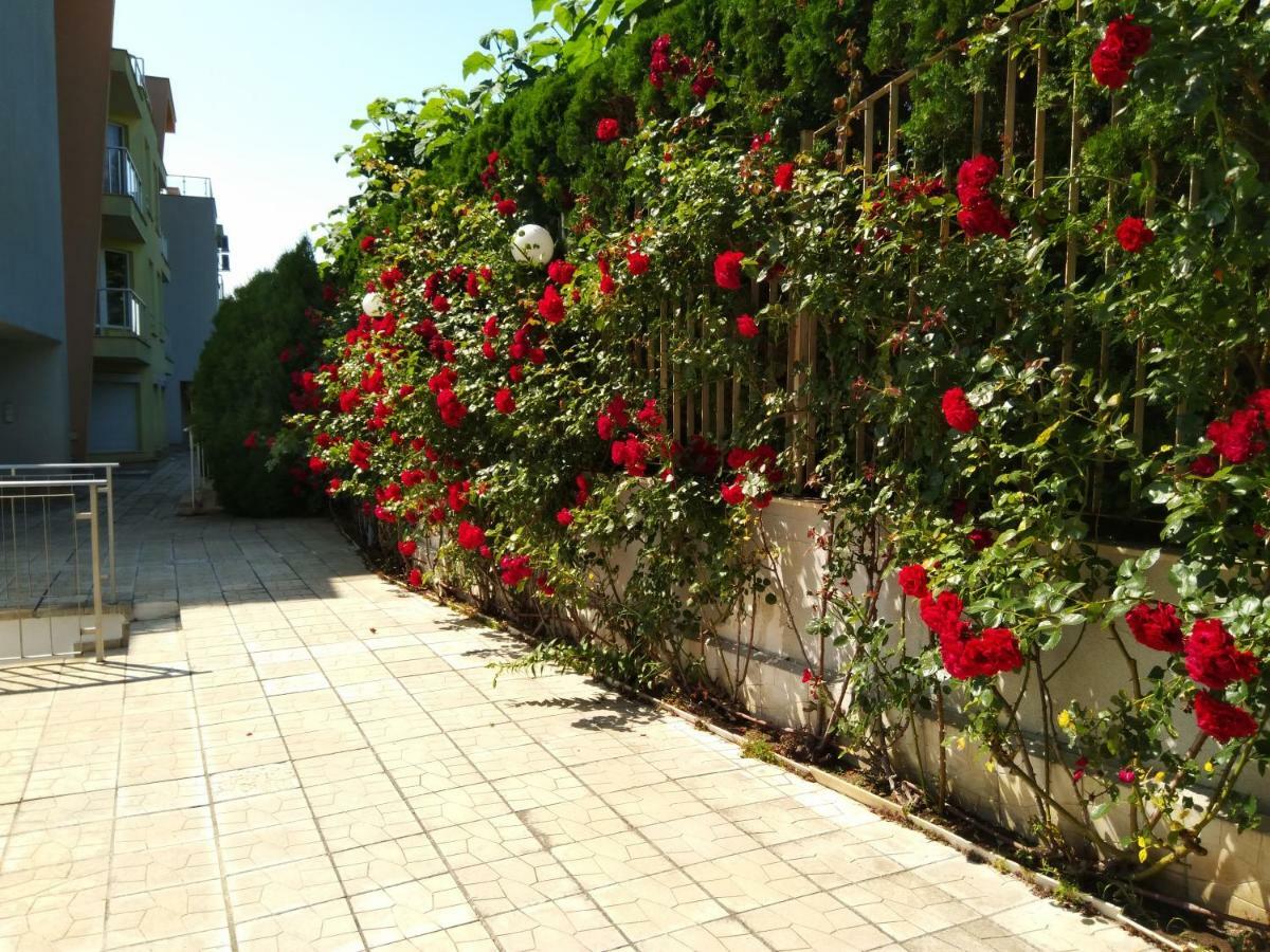 Alex Beach Apartment Sweti Wlas Exterior foto